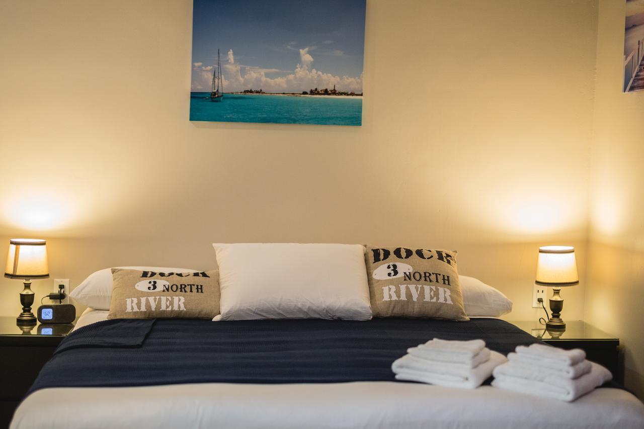The Pier Beach Inn & Suites Willemstad Exteriör bild